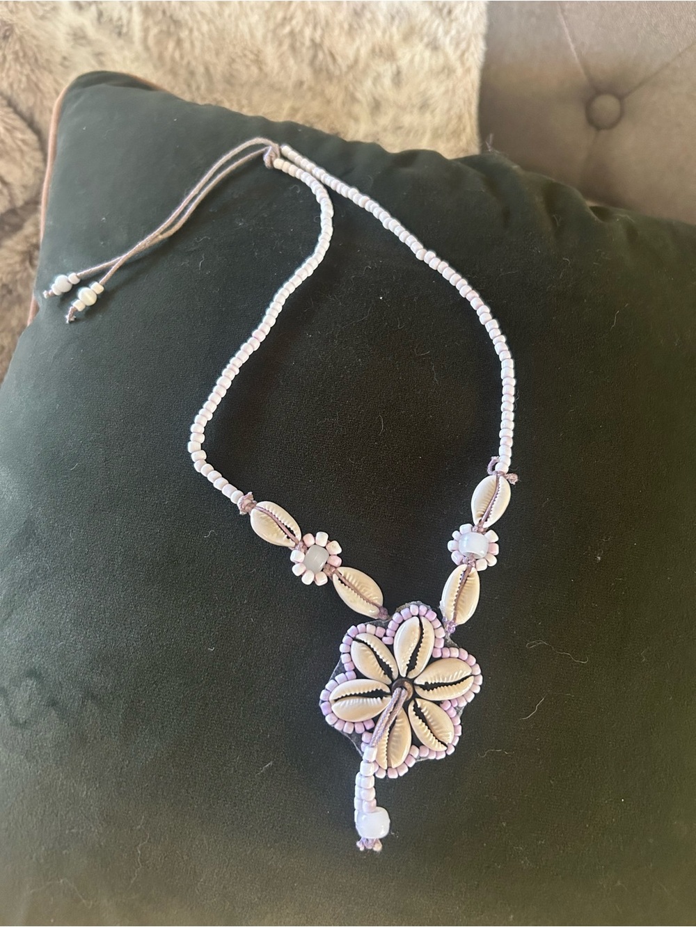 & Other Stories GORG!! Lavender Shell Flower Necklace